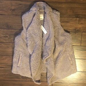 Francescas Sherpa Vest